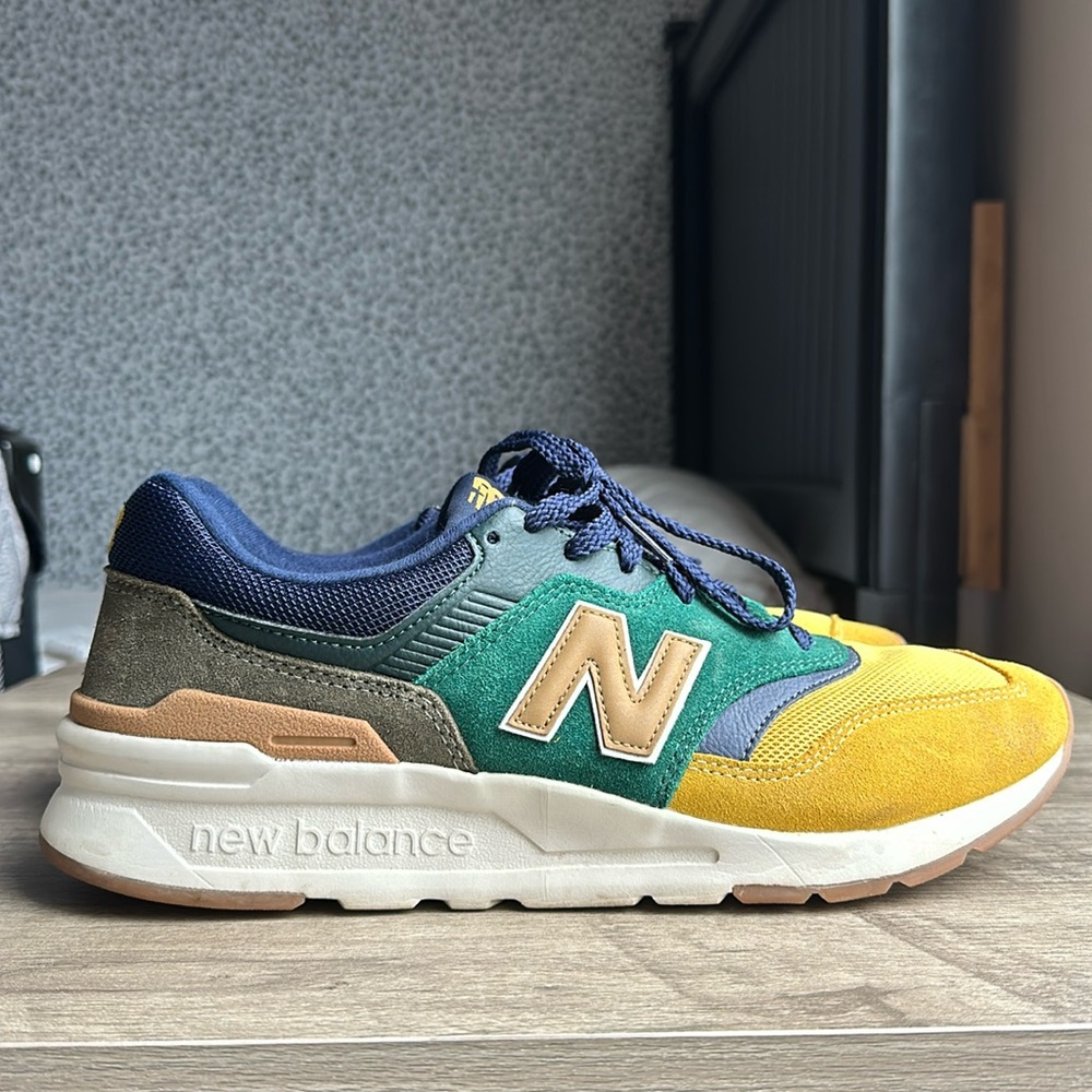 New Balance 997H Spruce Gold Men’s 9.5